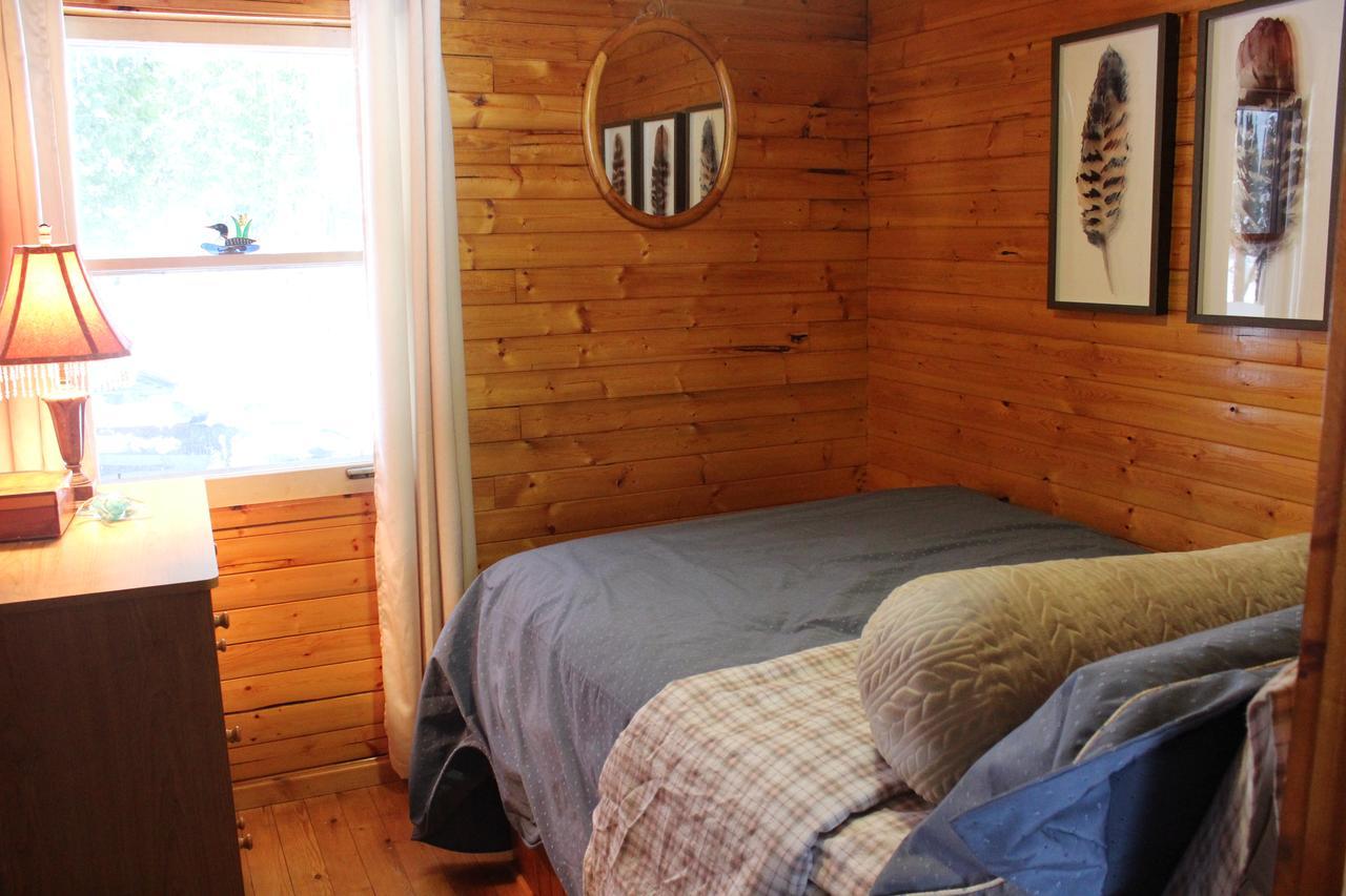 Lakefront Hope Lodge Miller Lake Екстериор снимка