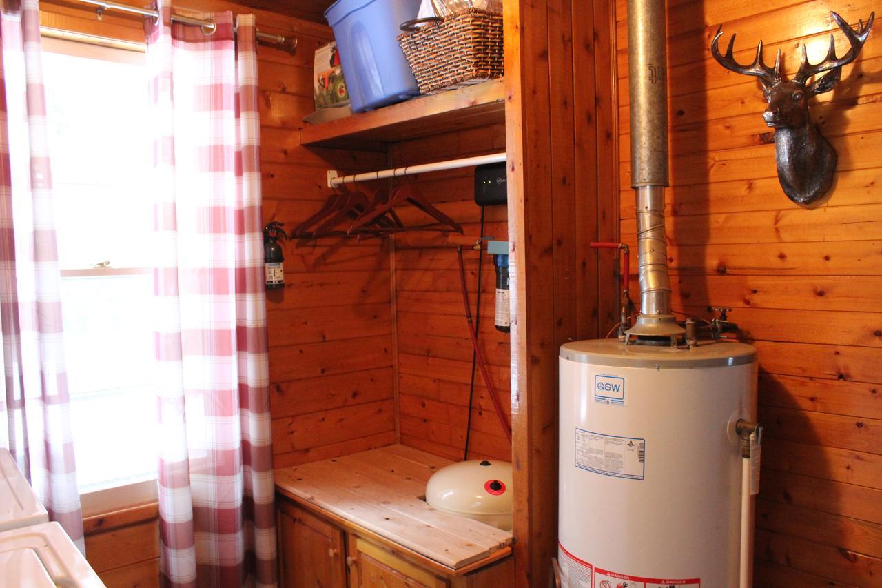 Lakefront Hope Lodge Miller Lake Екстериор снимка