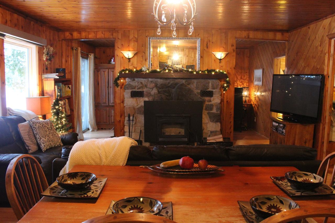 Lakefront Hope Lodge Miller Lake Екстериор снимка