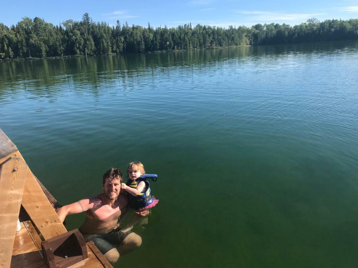 Lakefront Hope Lodge Miller Lake Екстериор снимка