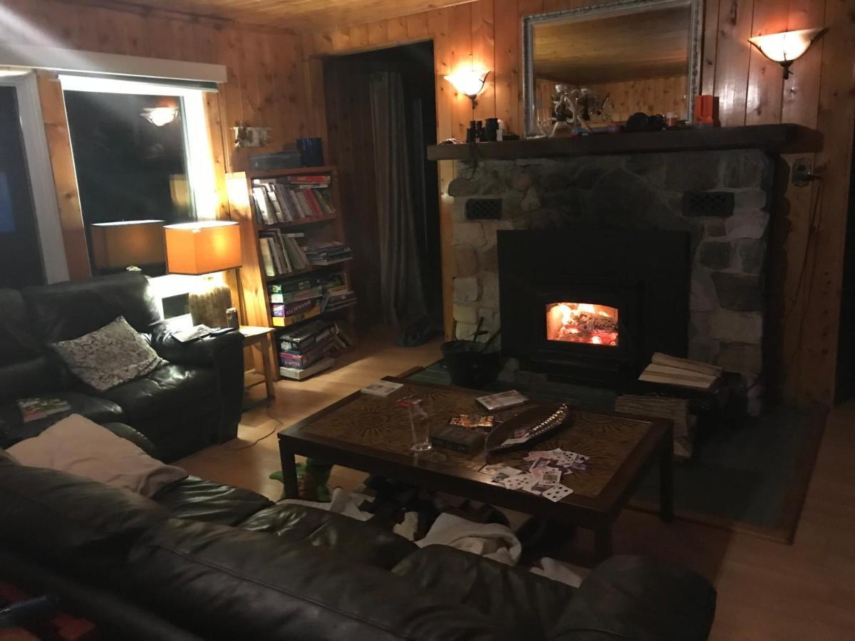 Lakefront Hope Lodge Miller Lake Екстериор снимка